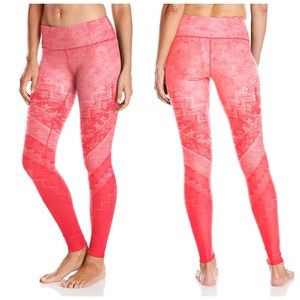 ALO Yoga Airbrush Leggings - Poppy Casbah